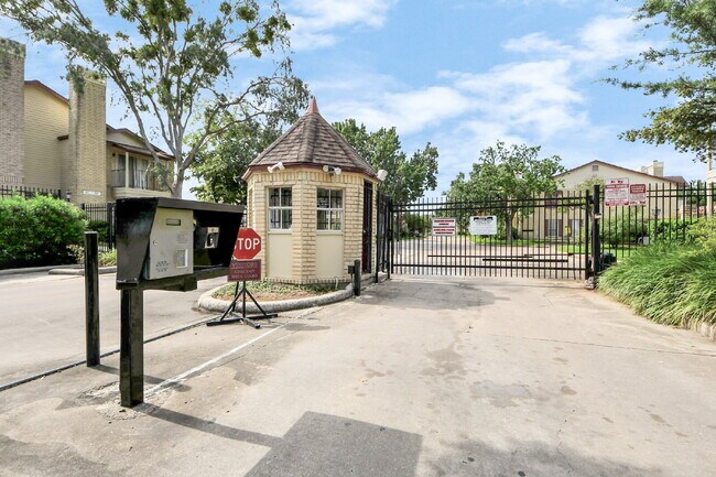 Primary Photo - Available!