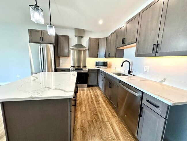 Building Photo - 21 Summer St