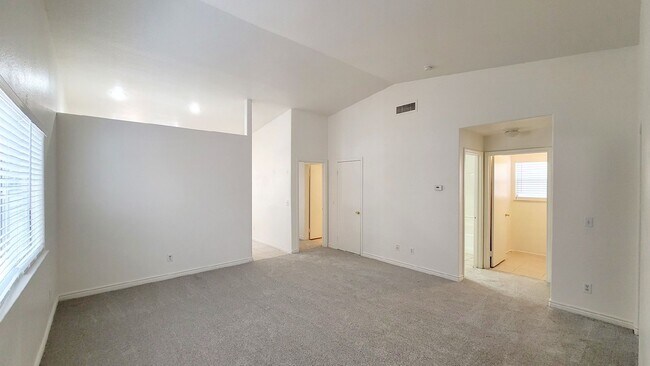Building Photo - 8016 Cimarron Ridge Dr