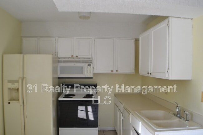 Building Photo - 706 Frisco Rd