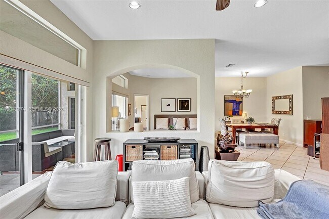 Building Photo - 3711 Falcon Ridge Cir