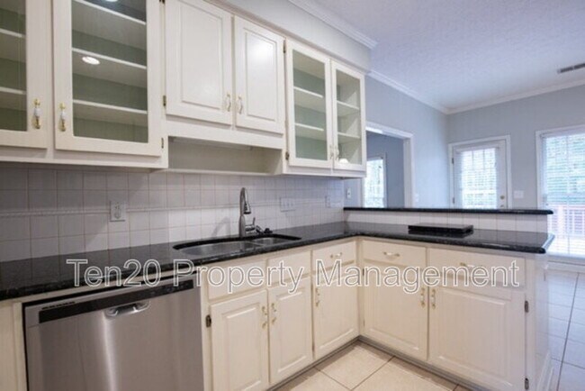 Building Photo - 4903 Champions Way