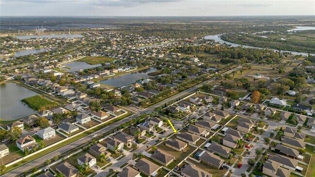 Building Photo - 304 Cascade Bend Dr