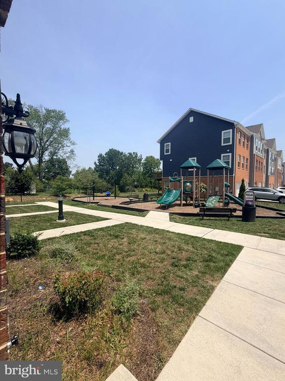 Building Photo - 6504 Bullrush Ct