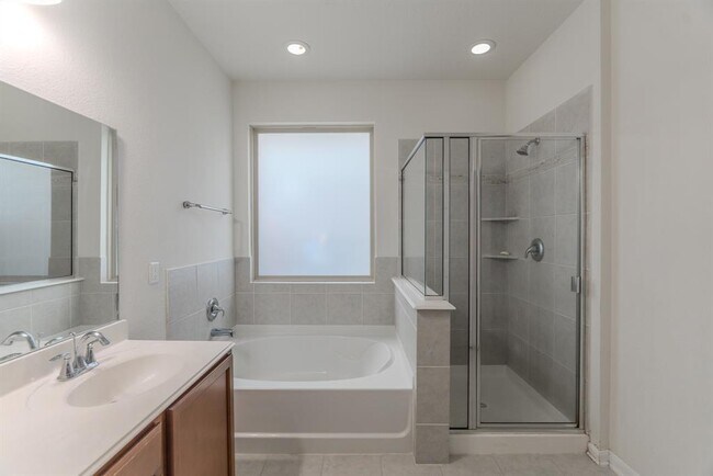 Building Photo - 2907 Coastal Prairie Ln