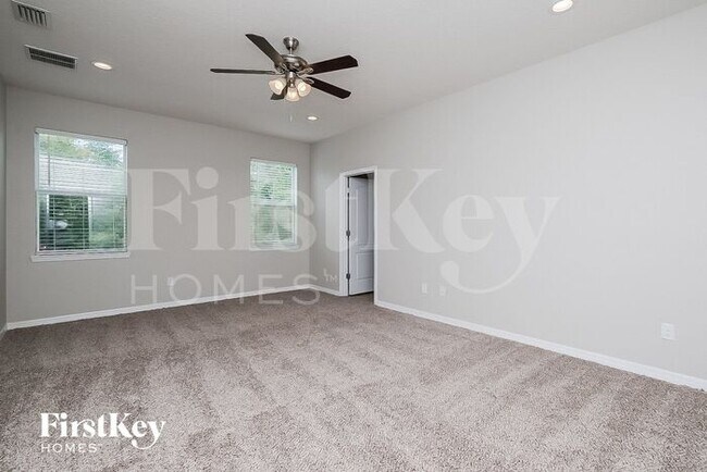 Building Photo - 23960 San Giovanni Dr