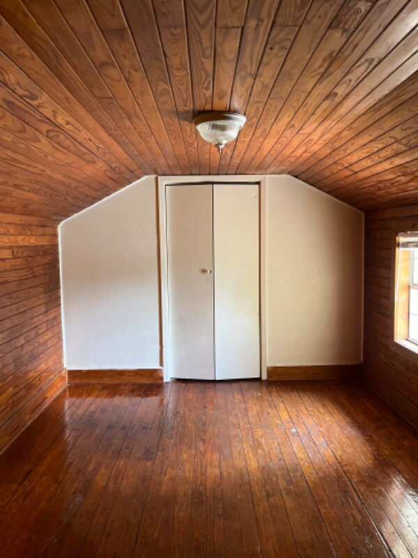 Building Photo - 608 Price St
