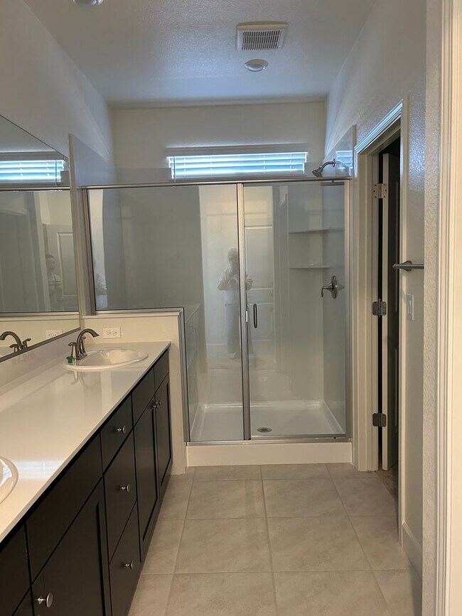 Building Photo - NEW HOME