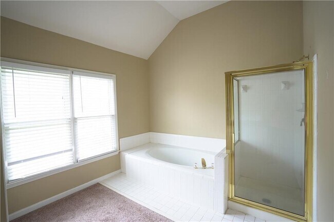 Building Photo - 9420 Coleherne Ct