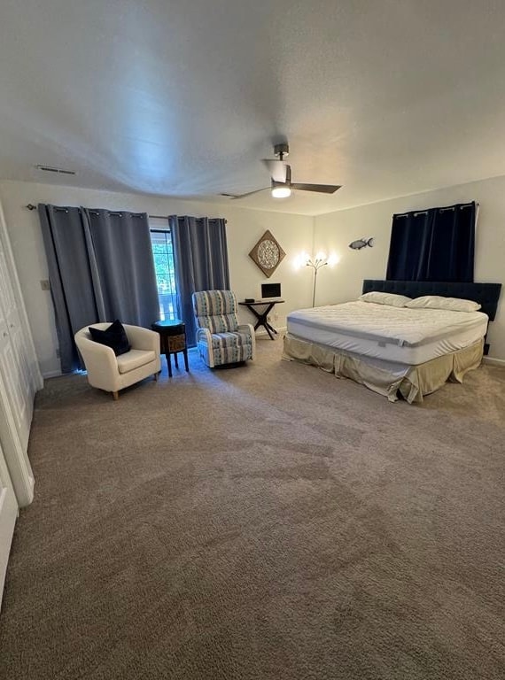 Huge master bedroom w sep. sitting area. - 10027 Washington Cir