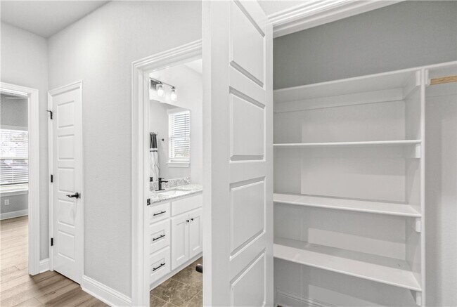 Building Photo - 2308 John W Montgomery Cir