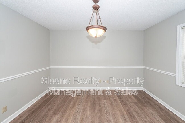 Building Photo - 40 Meander Row