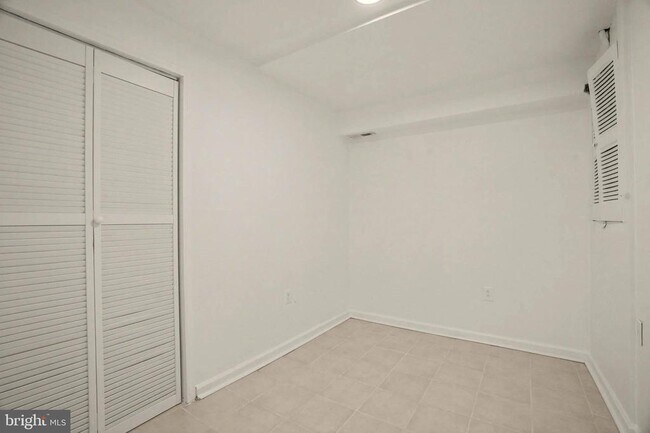 Building Photo - 14805 Strawberry Ln