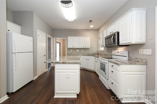 Building Photo - 8306 Hornwood Ct