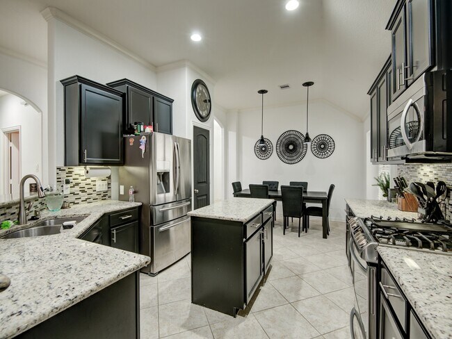 Building Photo - 1346 Tee Time Ct