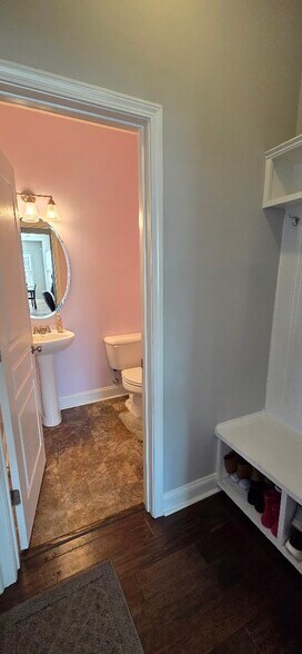 Building Photo - 99 Reece Dr