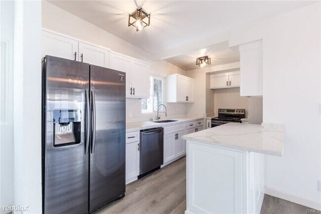 Building Photo - 3 br, 2 bath House - 19405 Hemmingway St