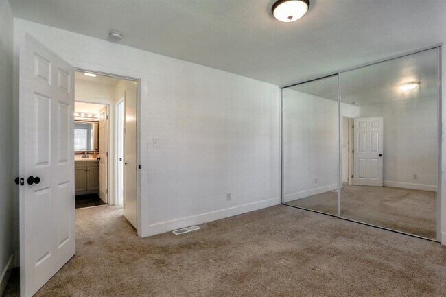 Building Photo - 5997 Bamford Dr
