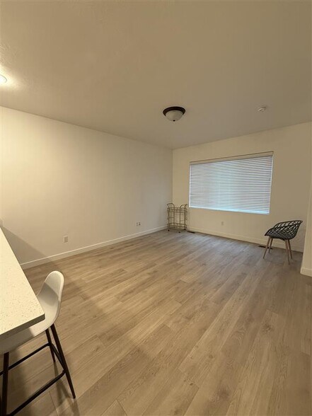 Building Photo - 15122 S Wild Horse Way