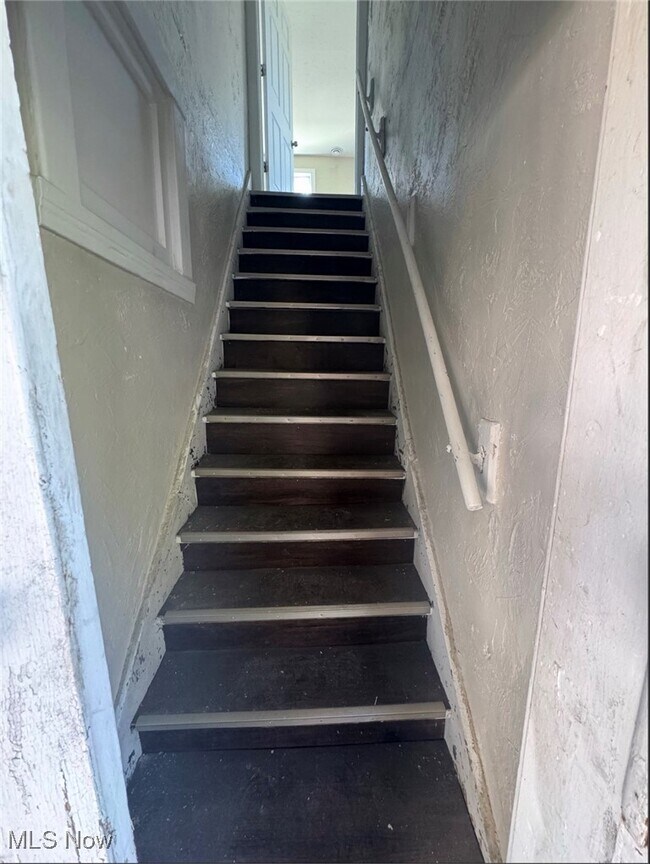 Building Photo - 5924 Denison Ave