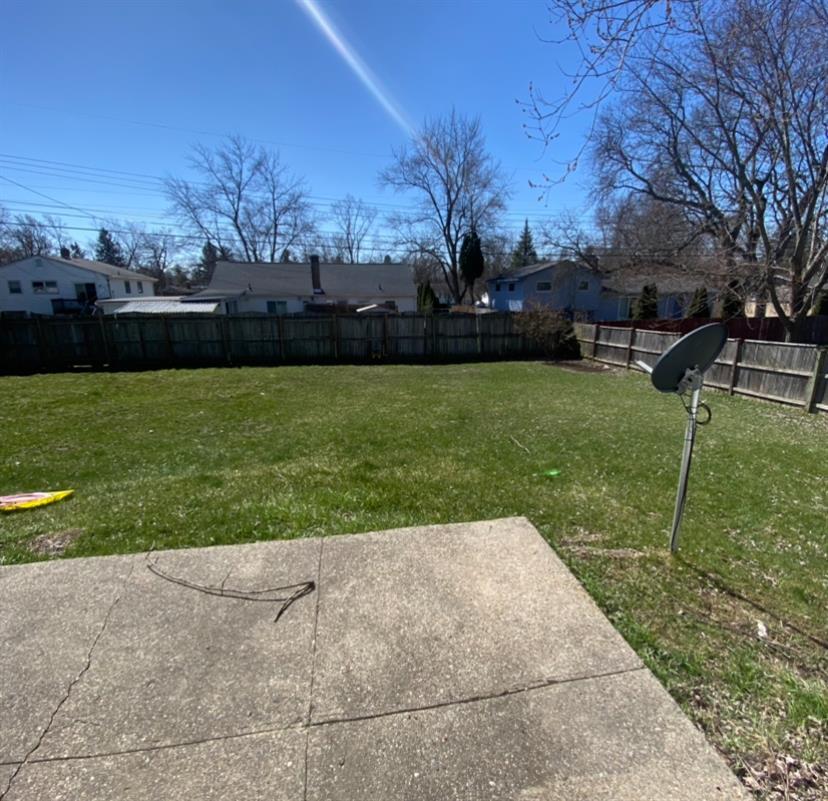 Building Photo - 1632 Greencrest Ave