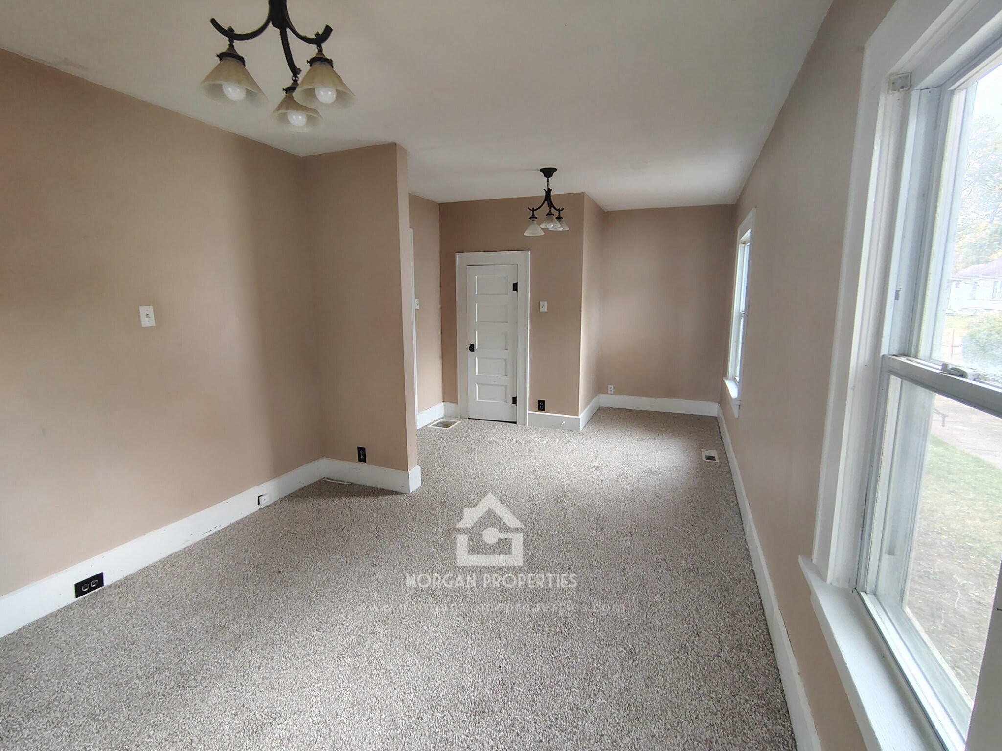 Building Photo - 207 Plum St