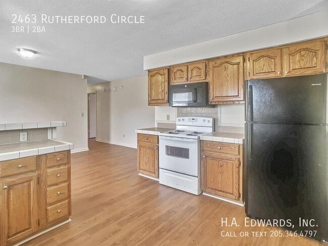 Building Photo - 2463 Rutherford Cir