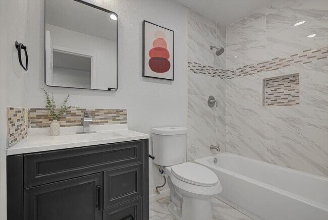 Building Photo - 15507 Sierra Valle Dr