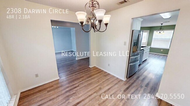 Building Photo - 2308 Darwin Cir