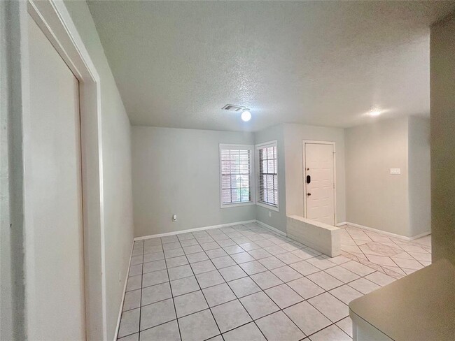 Building Photo - 18519 Sweetjasmine Ln