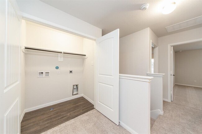Building Photo - 3026 Orchid Ranch Dr
