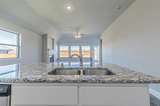 Building Photo - 422 Oleander Dr