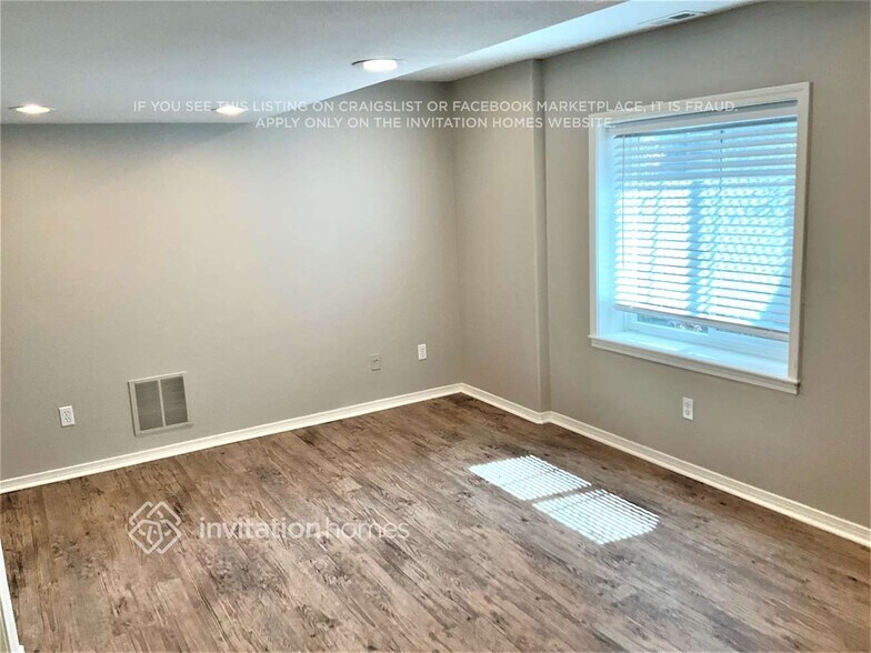 Building Photo - 5083 Hawk Springs Dr