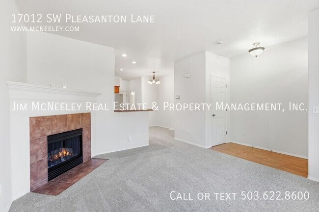 Building Photo - 17012 SW Pleasanton Ln