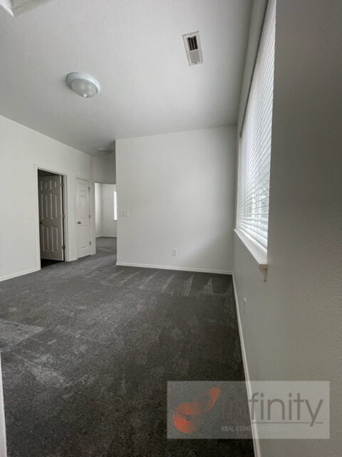 Building Photo - 21847 SW Vintner Ln