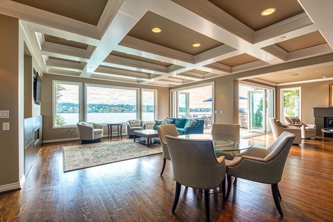 Building Photo - Mercer Island Waterfront Home