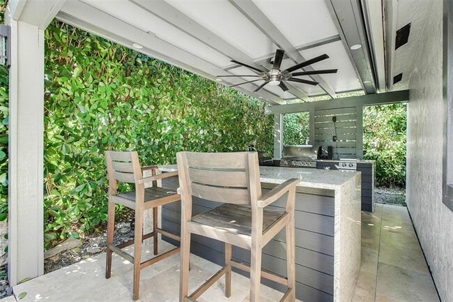 Building Photo - 10918 NW 56th Ct