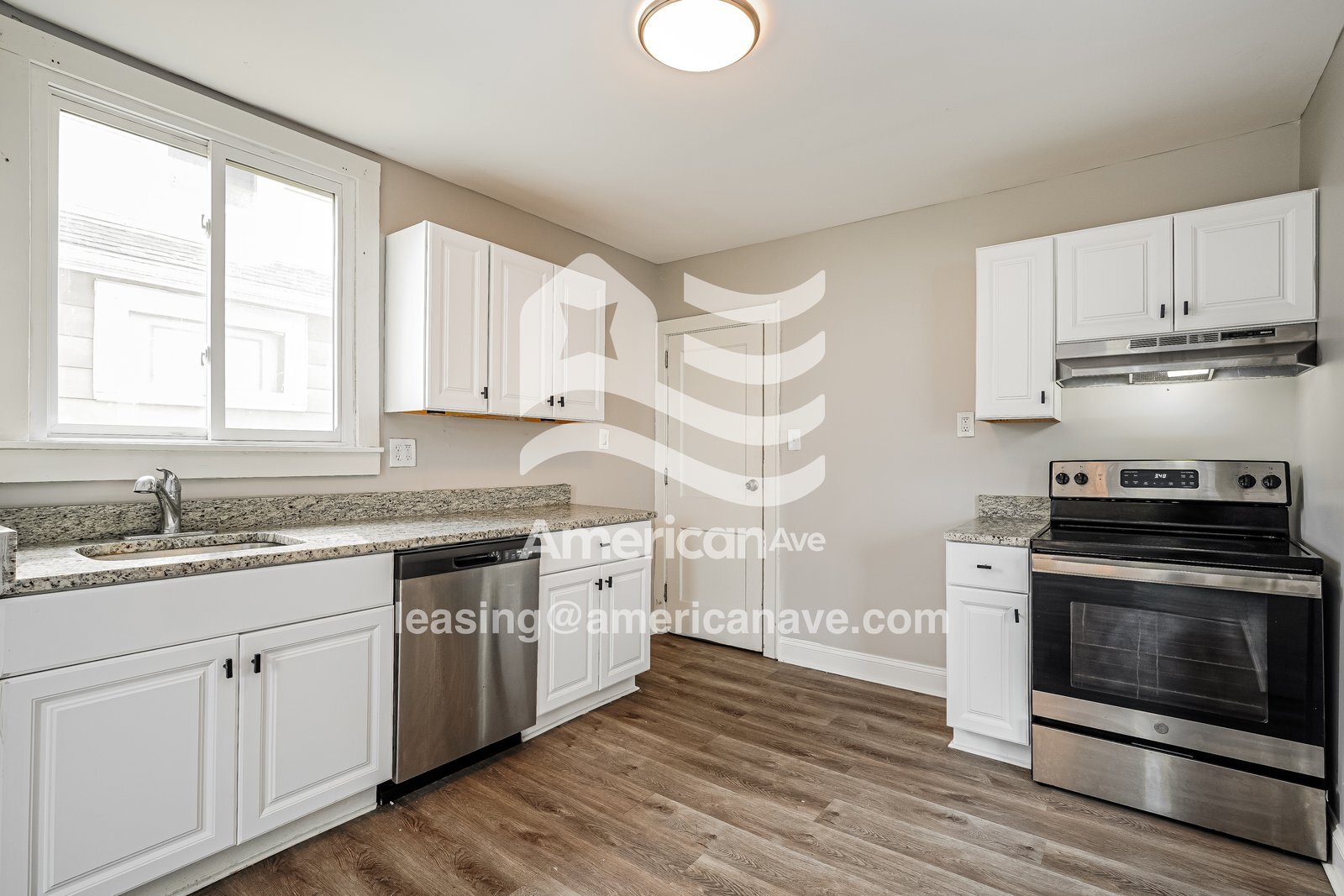 Building Photo - 1178 E 21st Ave