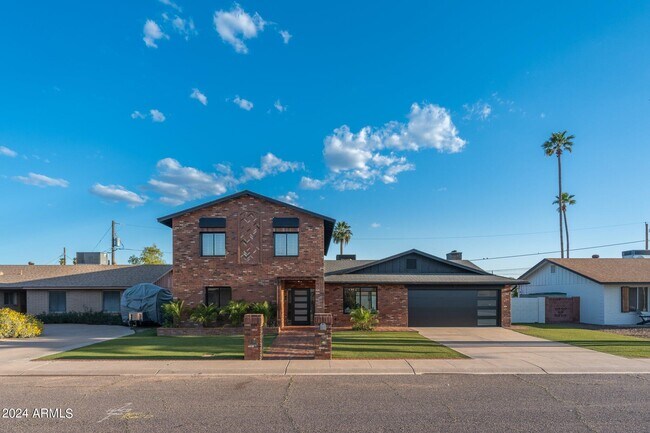 Building Photo - 1643 W Griswold Rd