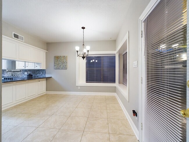 Building Photo - 11614 Taos Ln