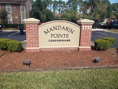 Building Photo - 3737 Loretto Rd