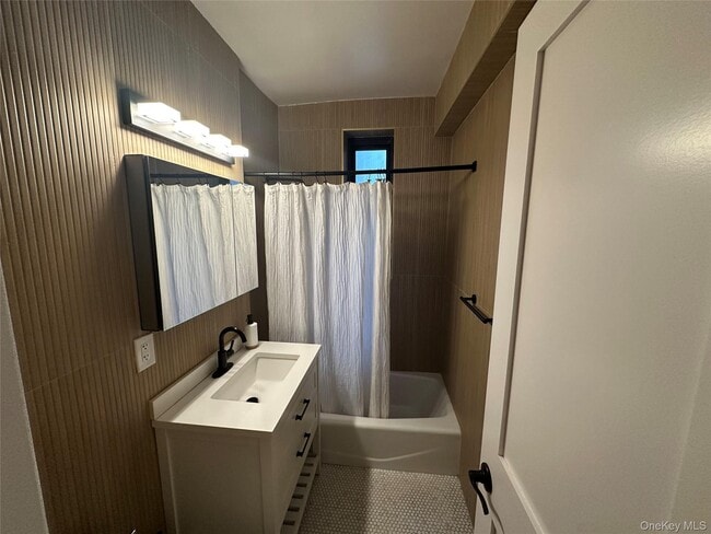 Building Photo - 98-76 Queens Blvd