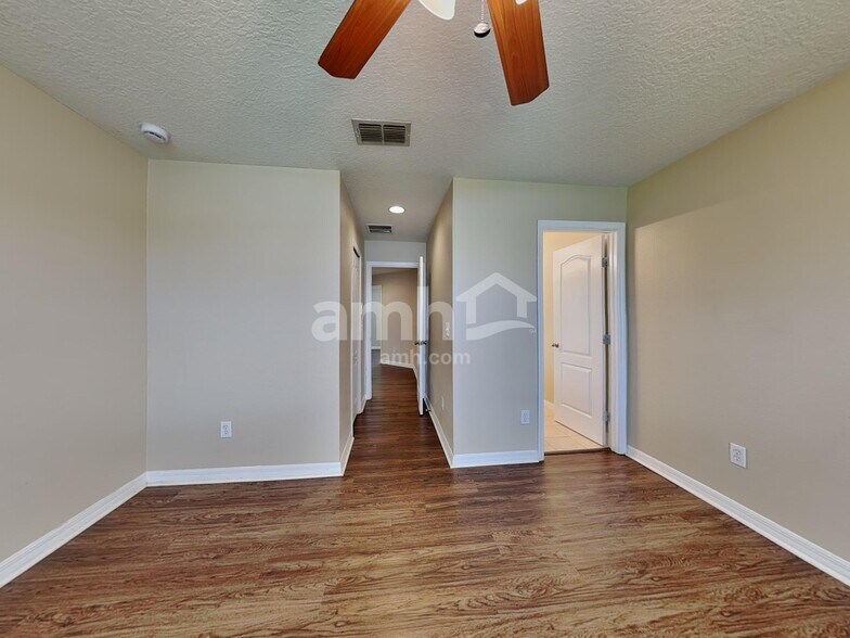 Building Photo - 1756 Portcastle Cir