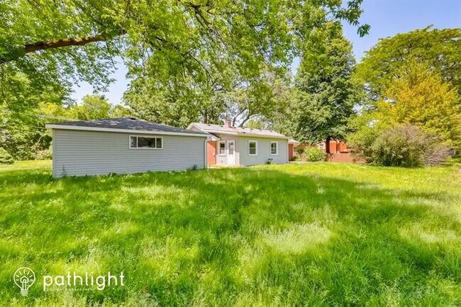 Building Photo - 37 Briarwood Drive, Crystal Lake, IL, 60014