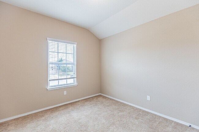 Building Photo - 12939 Texas Gold