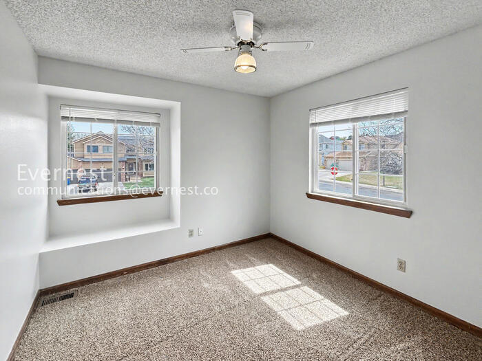 Building Photo - 4930 Sprangler Dr