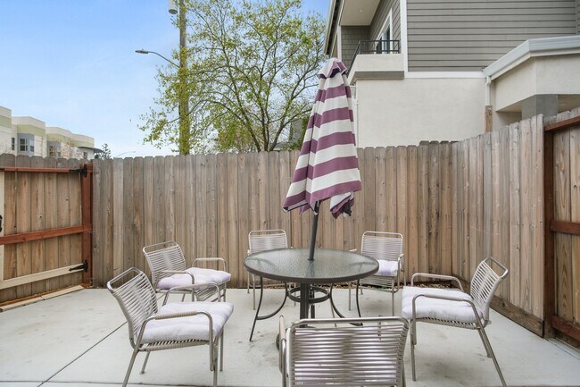 Building Photo - 2996 39th St