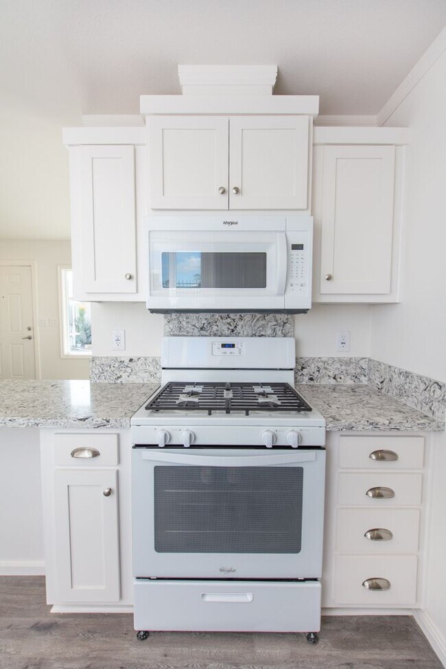 Building Photo - New Build 2 Bedroom / 2 Bath + Office Home in Mount Hope! DEPOSIT $1500!