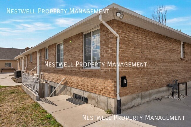 Building Photo - 3045 W 13800 S