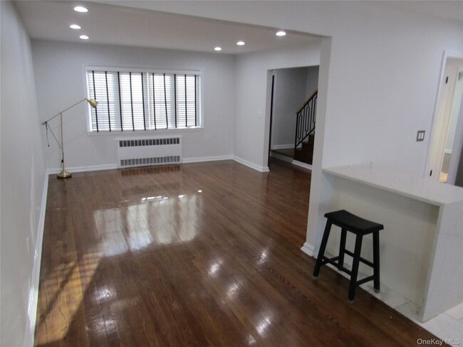 Building Photo - 321 Redmont Rd